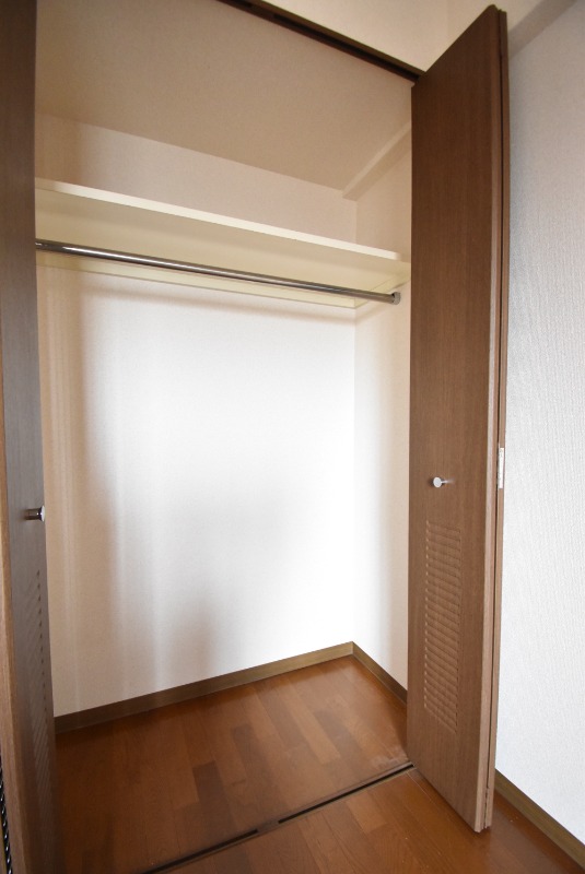 ��ʌ������s�_���Q���ڂ̃}���V�����̎��[