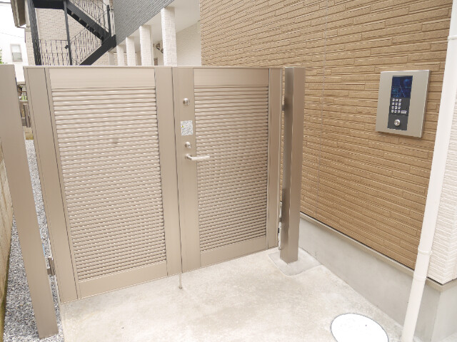 ��ʌ��������܎s������厚���[��̃A�p�[�g�̃G���g�����X