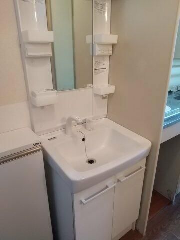 ��ʌ��@�c�s���Q���ڂ̃A�p�[�g�̐��ʏ�