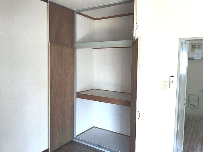 ��ʌ��������܎s�΋擌�Y�a�R���ڂ̃A�p�[�g�̎��[