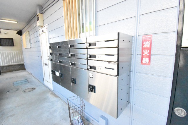 ��ʌ��������܎s�΋擌�Y�a�R���ڂ̃A�p�[�g�̂��̑�