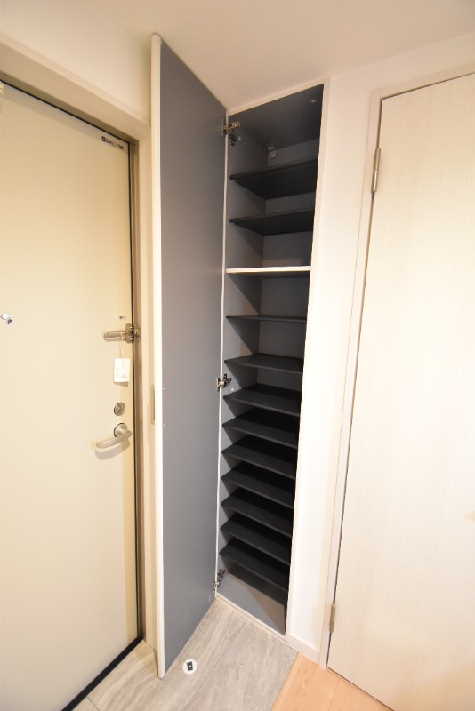 ��ʌ���z�s�厚���؂̃A�p�[�g�̌���