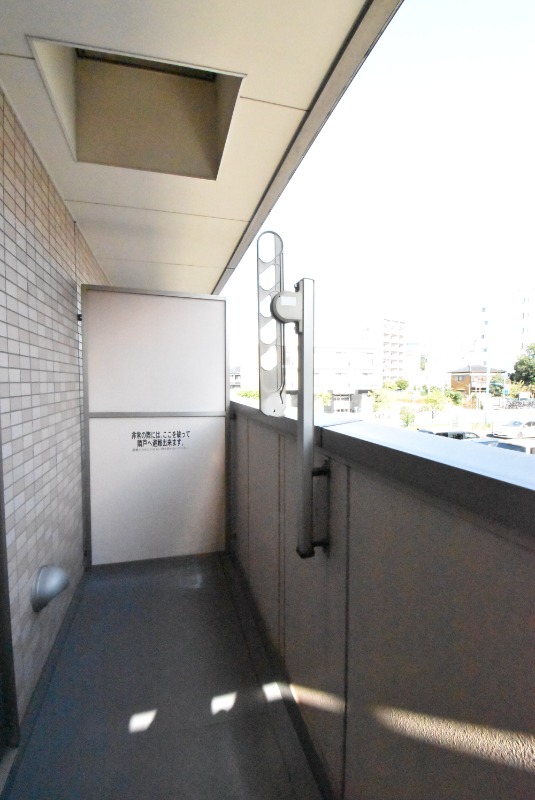 ��ʌ�����s�厚���̃}���V�����̃o���R�j�[