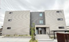 ��ʌ�����s�k����P����1-35�̃}���V�����̌����O��