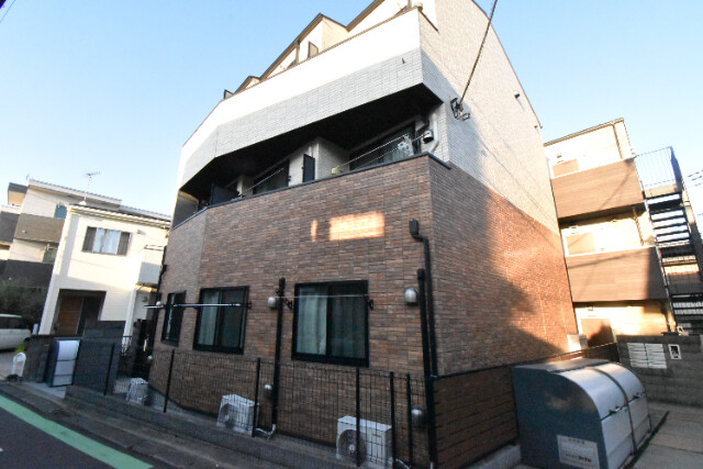 ��ʌ��������܎s�Y�a���؍�S����1�̃A�p�[�g�̌����O��