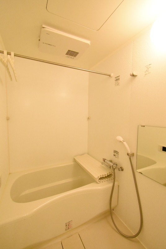 ��ʌ��������܎s��{��x�̓����R���ڂ̃A�p�[�g�̃o�X