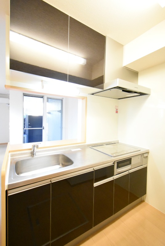 ��ʌ��������܎s��{��x�̓����R���ڂ̃A�p�[�g�̃L�b�`��