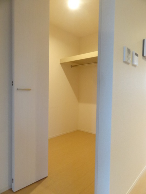 ��ʌ��@�c�s���R���ڂ̃A�p�[�g�̎��[