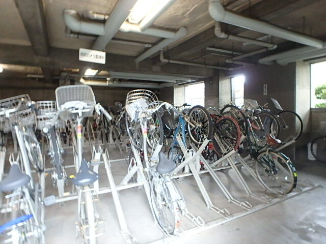 ��ʌ��������܎s��{��O���Q���ڂ̃}���V�����̂��̑�