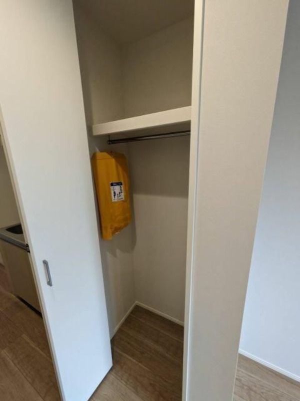 ��ʌ������s�������̃A�p�[�g�̎��[