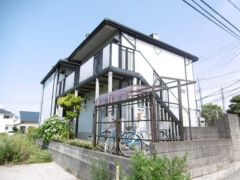 ��ʌ�����s�厚�v���q��V�c�̃A�p�[�g�̌����O��