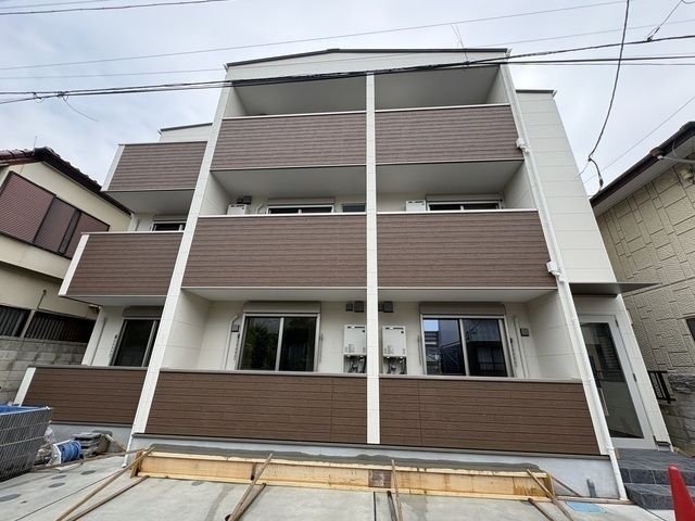 ��ʌ��������܎s�������a�c���Q���ڂ̃A�p�[�g�̌����O��