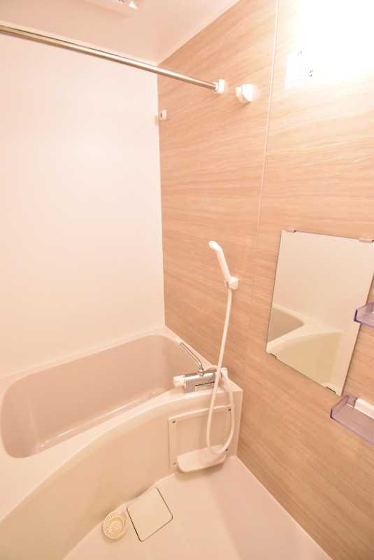 ��ʌ��������܎s�΋�����R���ڂ̃A�p�[�g�̃o�X