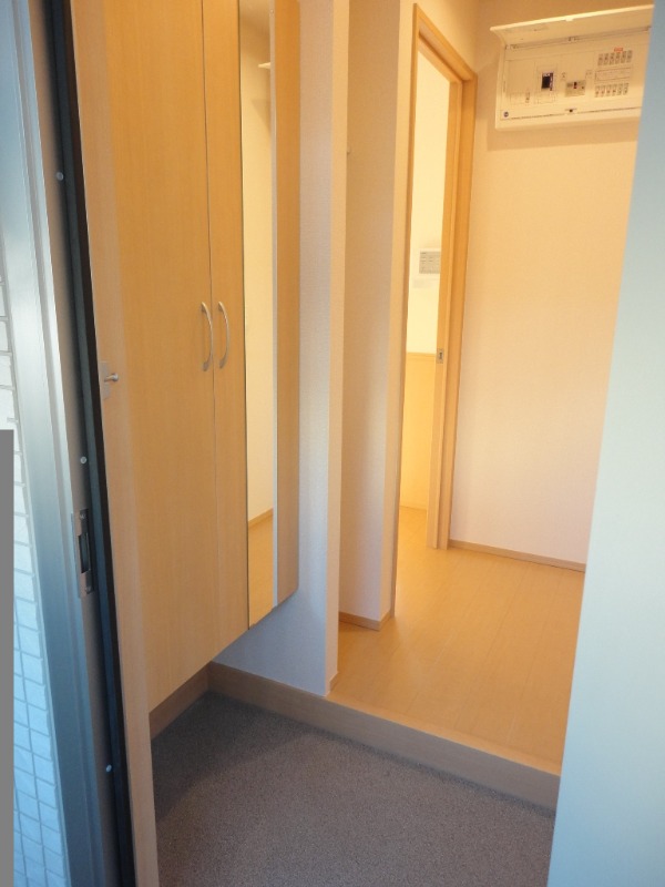 ��ʌ��������܎s�����攪���q�R���ڂ̃A�p�[�g�̌���