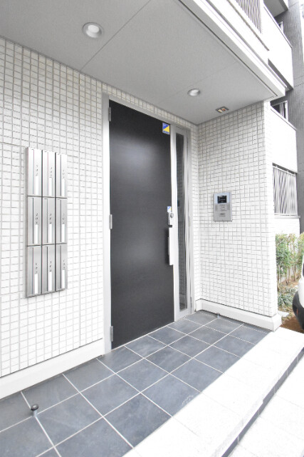 ��ʌ��������܎s�����攪���q�R���ڂ̃A�p�[�g�̃G���g�����X