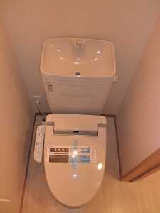 ��ʌ��������܎s�k����i���R���ڂ̃A�p�[�g�̃g�C��