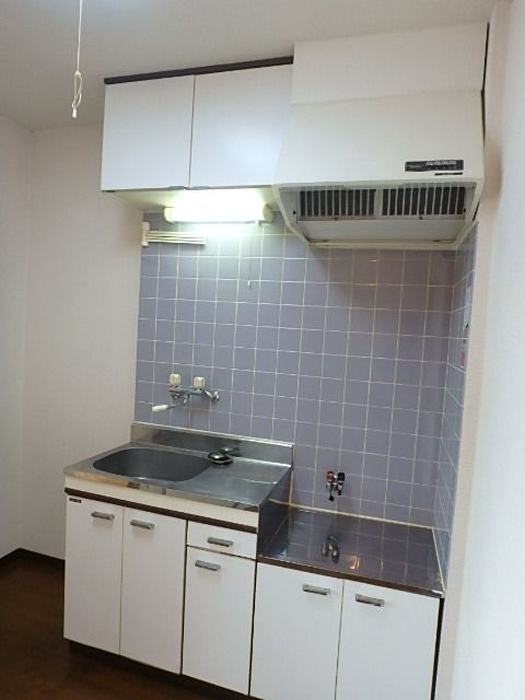 ��ʌ��������܎s��{��听���Q���ڂ̃}���V�����̃L�b�`��