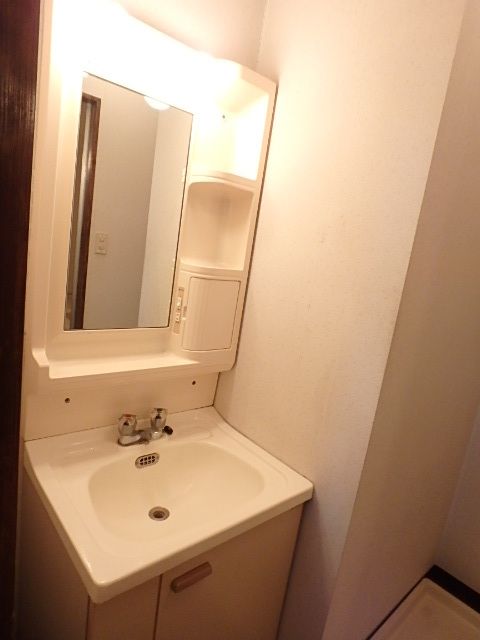 ��ʌ��������܎s��{��听���Q���ڂ̃}���V�����̐��ʏ�