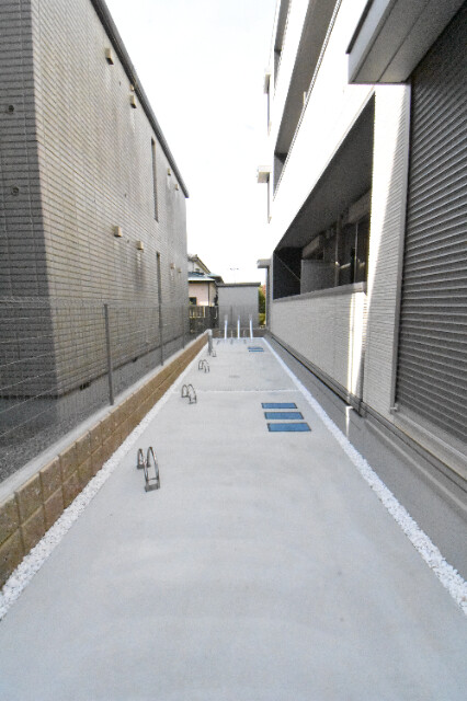 ��ʌ��������܎s�����擌��{�U���ڂ̃A�p�[�g�̂��̑�