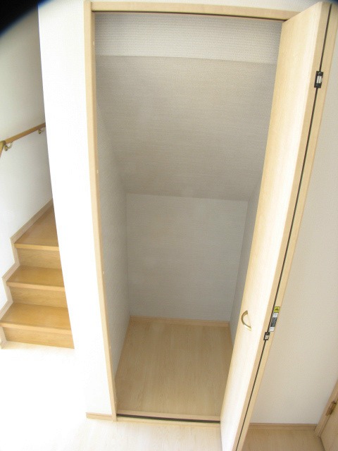 ��ʌ��������܎s��΋摾�c�Q���ڂ̃A�p�[�g�̎��[