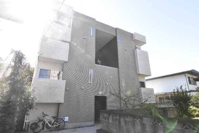 ��ʌ��������܎s��{��O���P���ڂ̃A�p�[�g�̌����O��