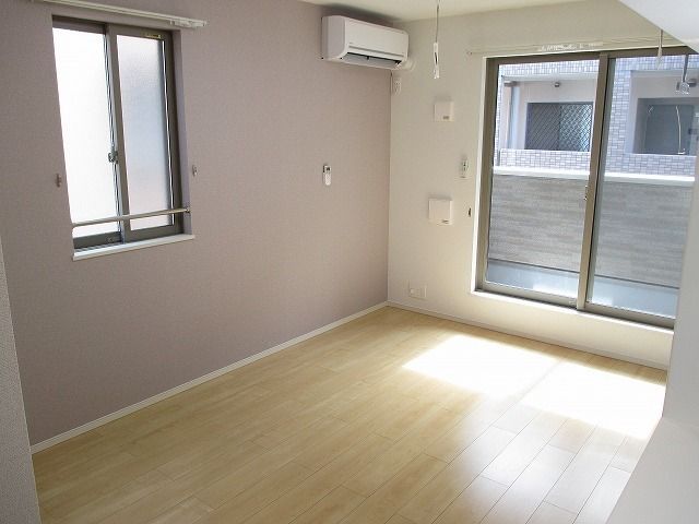 ��ʌ��������܎s��΋搼���R���ڂ̃A�p�[�g�̋��ԁE���r���O