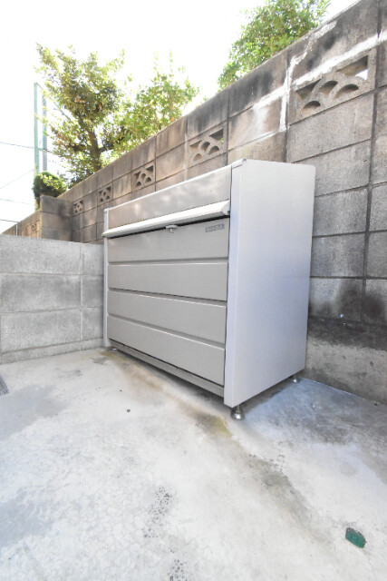 ��ʌ������s���R�P���ڂ̃A�p�[�g�̂��̑�