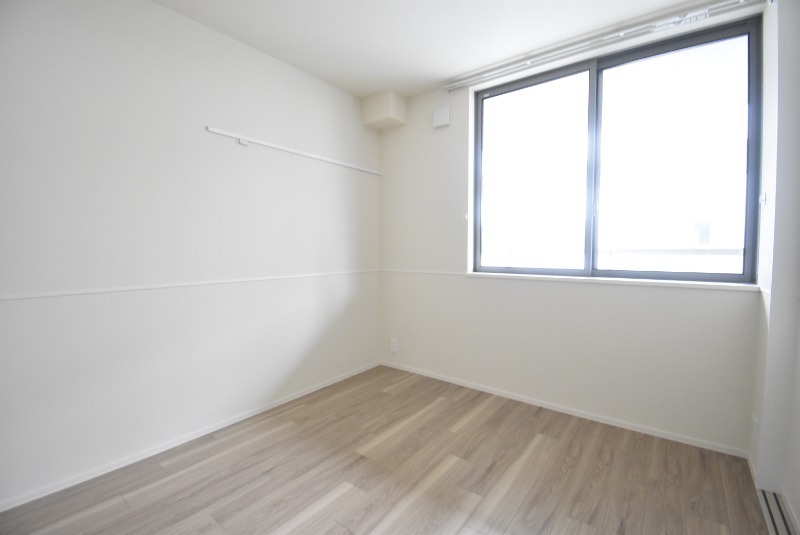 ��ʌ�����s��P���ڂ̃}���V�����̂��̑������E�X�y�[�X