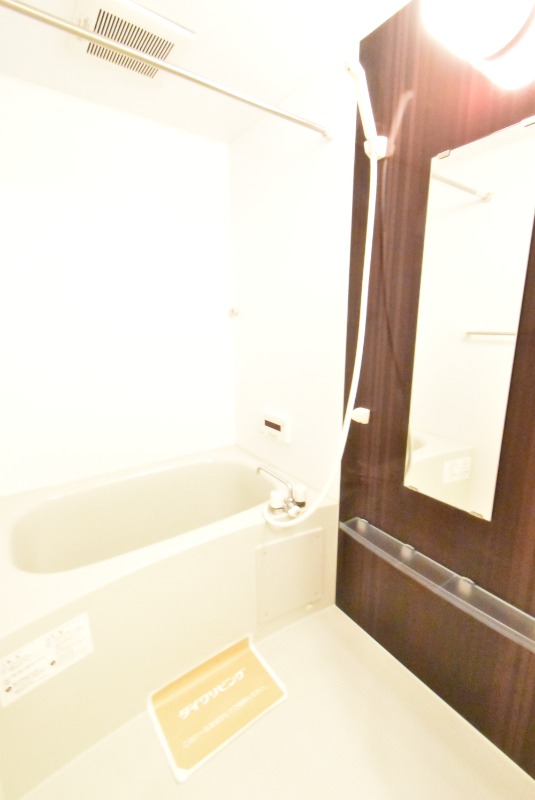 ��ʌ��z�J�s���C�N�^�E���T���ڂ̃A�p�[�g�̃o�X