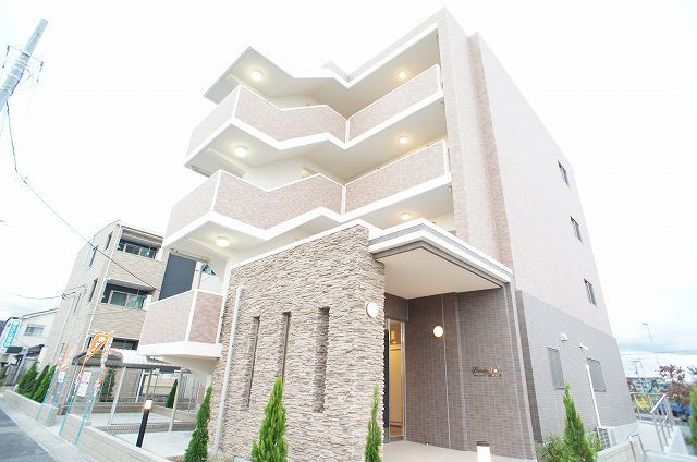 ��ʌ�����s�厚��1273�̃}���V�����̌����O��