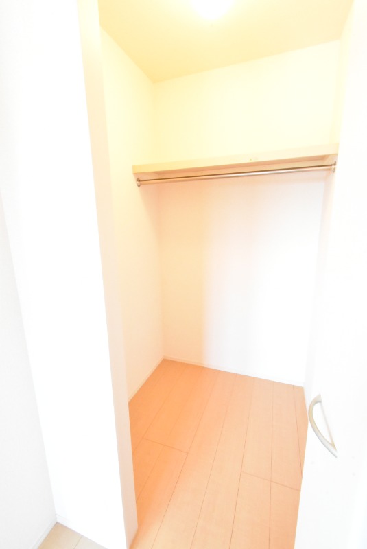 ��ʌ��z�J�s���C�N�^�E���T���ڂ̃A�p�[�g�̎��[