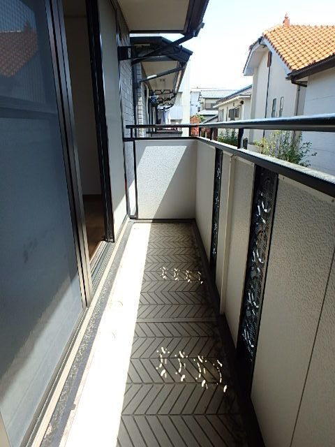 ��ʌ��������܎s�k����i���Q���ڂ̃e���X�n�E�X�̃o���R�j�[