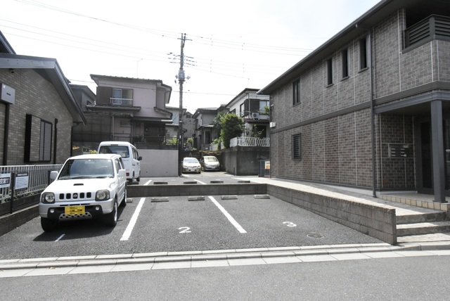 ��ʌ��������܎s������厚�쒆�ۂ̃A�p�[�g�̒��ԏ�