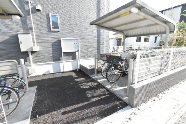 ��ʌ�����s�厚�����q�V�c�̃A�p�[�g�̂��̑�