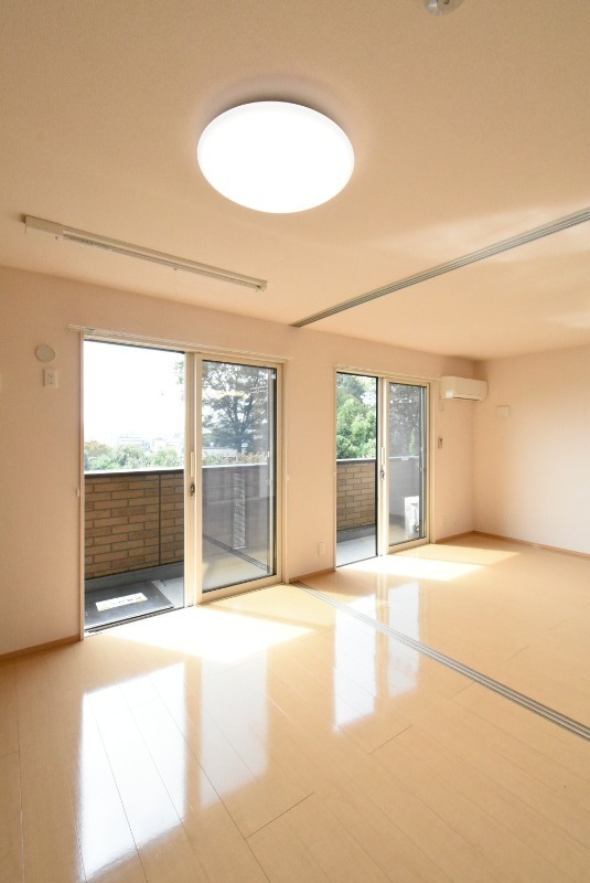 ��ʌ��������܎s������厚�쒆�ۂ̃A�p�[�g�̂��̑������E�X�y�[�X