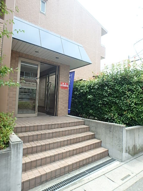 ��ʌ�����s�厚���s�̃}���V�����̃G���g�����X