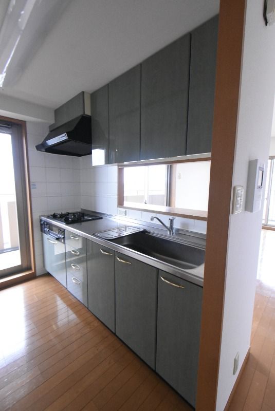 ��ʌ������s�V�����S���ڂ̃}���V�����̃L�b�`��