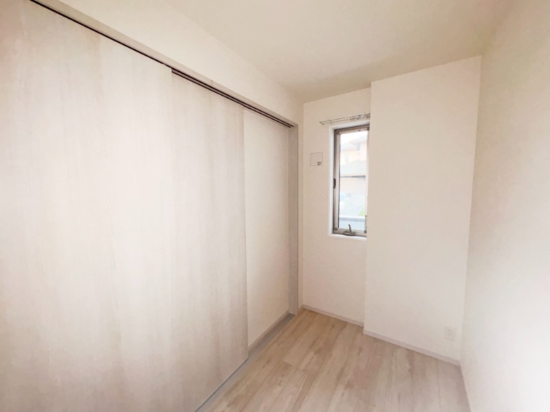 ��ʌ��������܎s�������a�c���Q���ڂ̃A�p�[�g�̂��̑������E�X�y�[�X