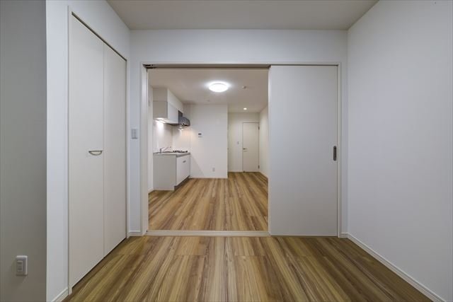 ��ʌ��������܎s�k��A�|���P���ڂ̃A�p�[�g�̂��̑������E�X�y�[�X