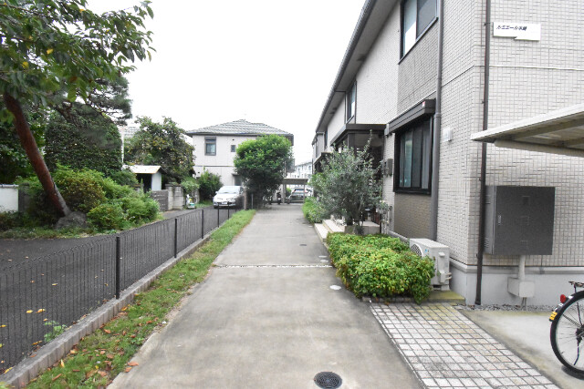 ��ʌ��������܎s�Y�a��؍�Q���ڂ̃A�p�[�g�̃G���g�����X