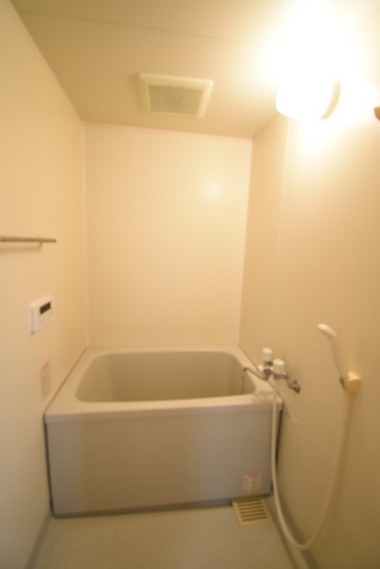 ��ʌ��������܎s��{��x�̓����R���ڂ̃}���V�����̃o�X