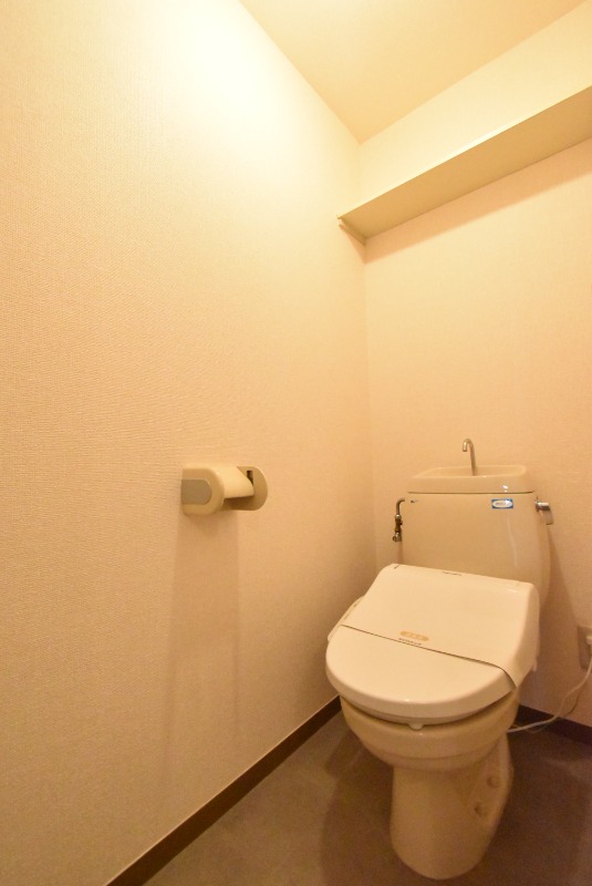 ��ʌ�����s���ԂR���ڂ̃A�p�[�g�̃g�C��