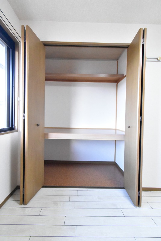 ��ʌ�����s���ԂR���ڂ̃A�p�[�g�̎��[