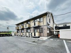 ��ʌ���z�s�厚���̃A�p�[�g�̌����O��