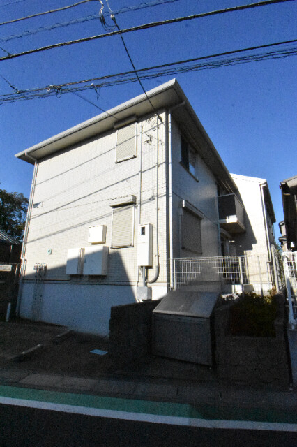 ��ʌ��������܎s�����擌��{�Q����43-28�̃A�p�[�g�̌����O��