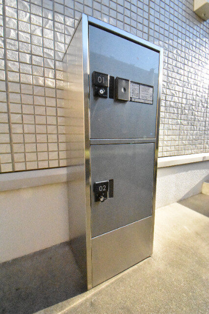 ��ʌ��������܎s�����擌��{�Q���ڂ̃A�p�[�g�̂��̑�