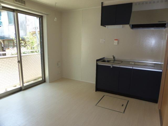 ��ʌ�����s�����P���ڂ̃A�p�[�g�̃L�b�`��