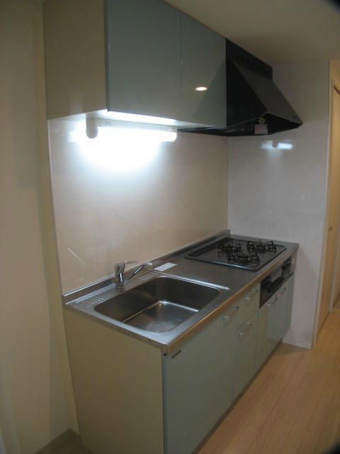 ��ʌ�����s�厚���̃}���V�����̃L�b�`��