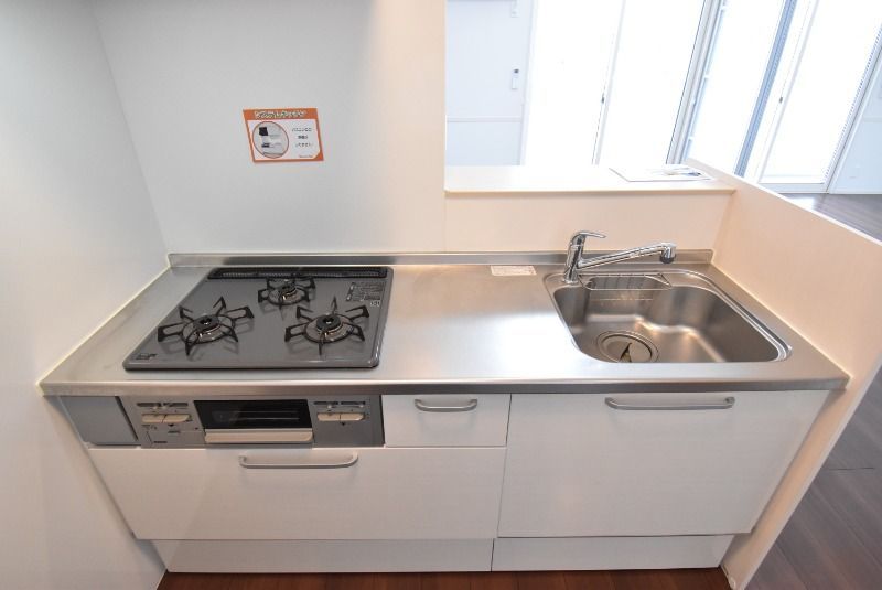 ��ʌ������s�������̃A�p�[�g�̃L�b�`��