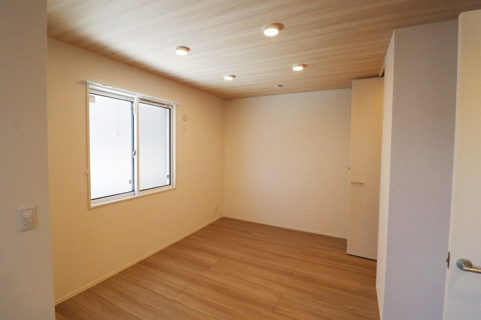 ��ʌ��������܎s�΋�����R���ڂ̃A�p�[�g�̂��̑������E�X�y�[�X